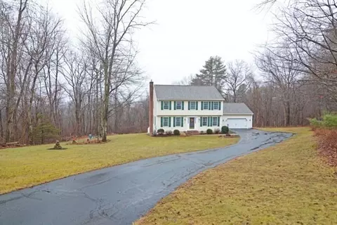 7 Walters Way, Palmer, MA 01069
