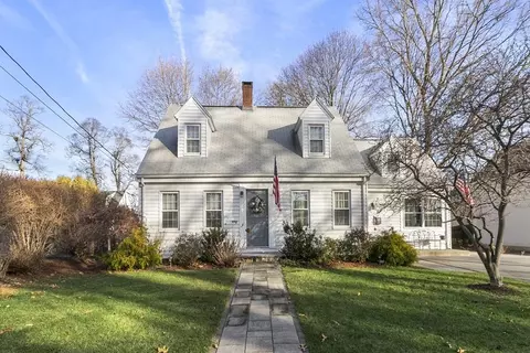 63 Walnut St, Braintree, MA 02184