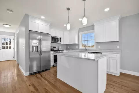 185 Napoleon St, Fall River, MA 02721 photo 11