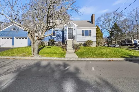 598 Valentine St, Fall River, MA 02720