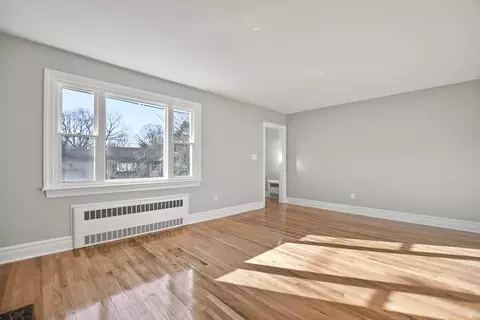 598 Valentine St, Fall River, MA 02720 photo 7