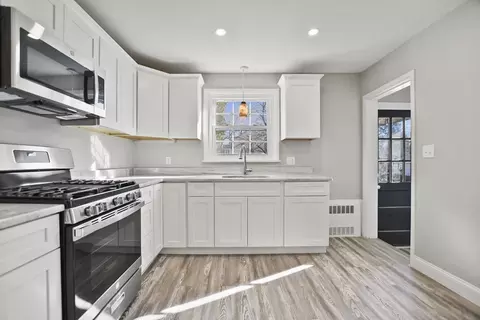 598 Valentine St, Fall River, MA 02720 photo 10
