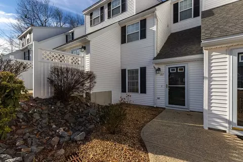 137 Berrington Rd #137, Leominster, MA 01453
