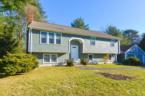 35 Roadway A, Attleboro, MA 02703