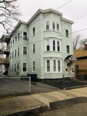 29 Whitman St, Lawrence, MA 01841