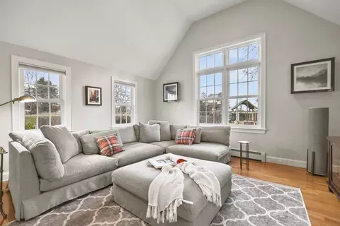 348 Webster St, Needham, MA 02494 photo 5