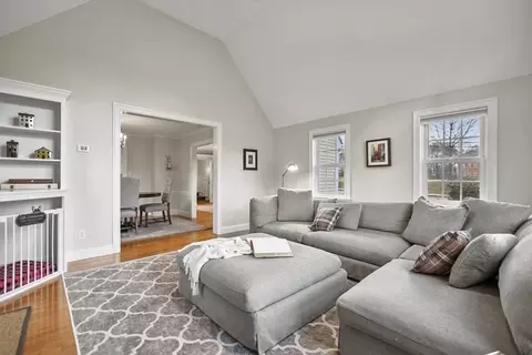 348 Webster St, Needham, MA 02494 photo 6