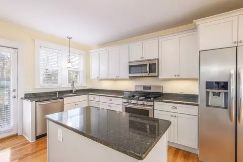 74 Berwick St, Worcester, MA 01602 photo 12