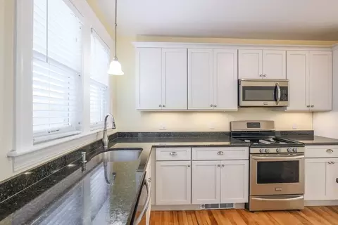 74 Berwick St, Worcester, MA 01602 photo 13