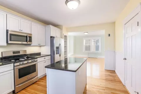 74 Berwick St, Worcester, MA 01602 photo 14