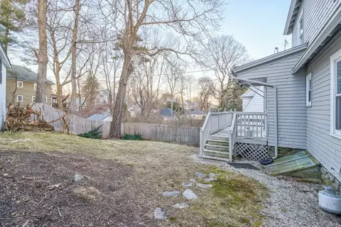 74 Berwick St, Worcester, MA 01602 photo 5