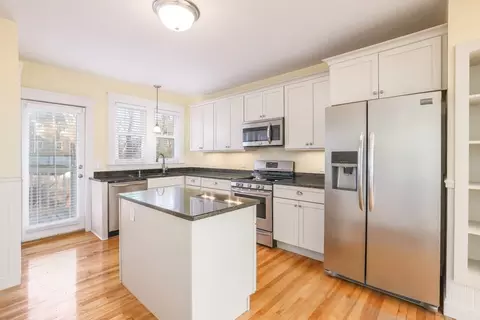 74 Berwick St, Worcester, MA 01602 photo 11