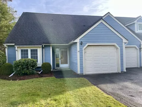 14 Village Grn #14, Sturbridge, MA 01566