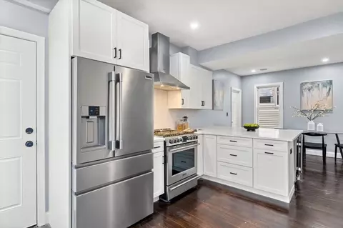 110 Sawyer Ave #TOP, Boston, MA 02125