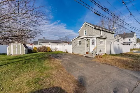 98 Dartmouth St, Westfield, MA 01085