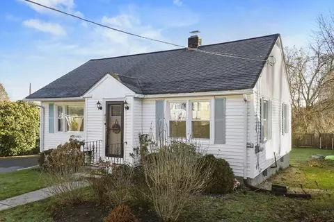 211 Grove Ave, Leominster, MA 01453
