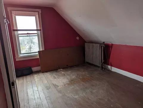 786 Walnut St, Fall River, MA 02720 photo 20