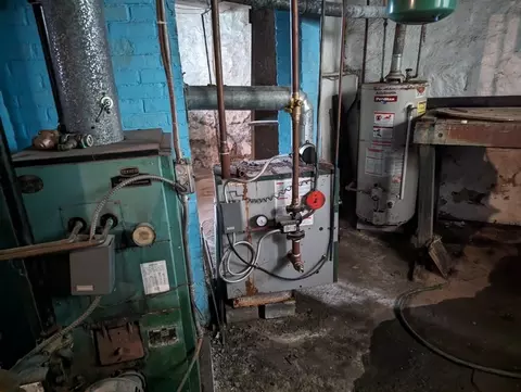 786 Walnut St, Fall River, MA 02720 photo 22