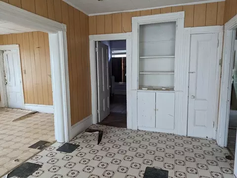 786 Walnut St, Fall River, MA 02720 photo 7