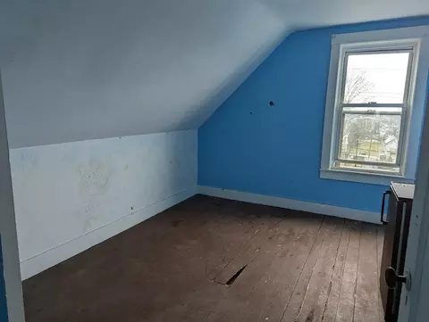 786 Walnut St, Fall River, MA 02720 photo 18