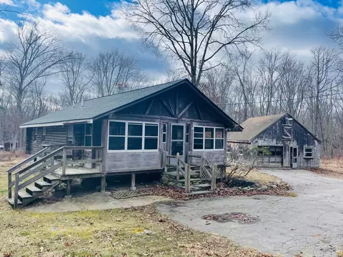 1969 Horton St, Dighton, MA 02764