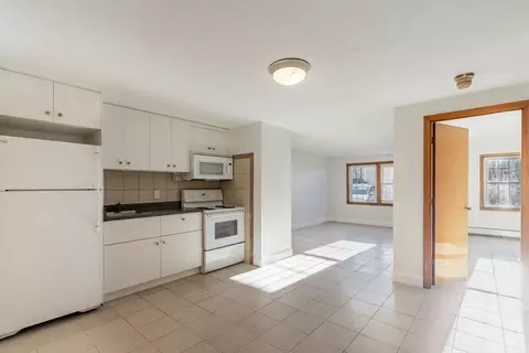 2 Mcdewell Ave #4, Danvers, MA 01923 photo 3