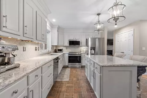 41 Willard Rd, Ashburnham, MA 01430 photo 2