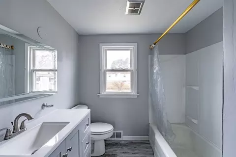 50 Lorimer St, Chicopee, MA 01013 photo 11