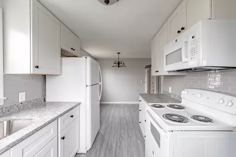50 Lorimer St, Chicopee, MA 01013 photo 7