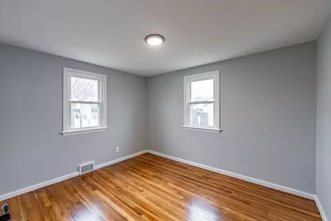 50 Lorimer St, Chicopee, MA 01013 photo 19