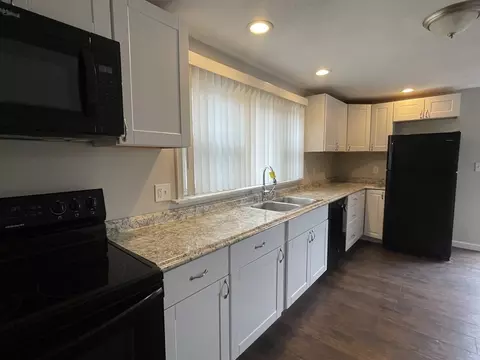 83 Maple Springs Rd, Wareham, MA 02571 photo 4