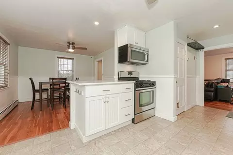 47 Prudential Rd, Worcester, MA 01606 photo 4