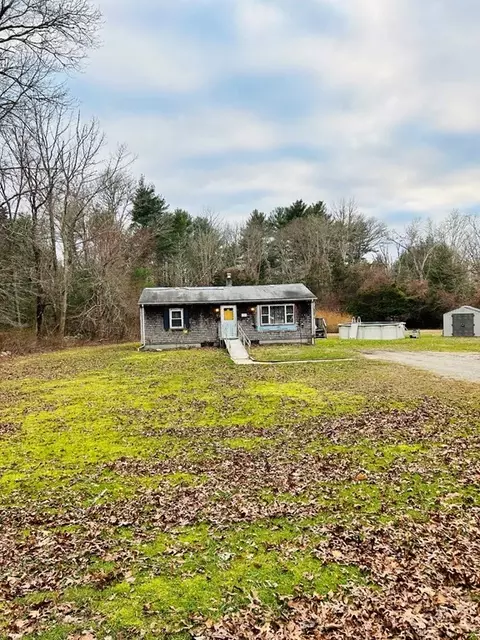 163 Featherbed Ln, Rochester, MA 02770