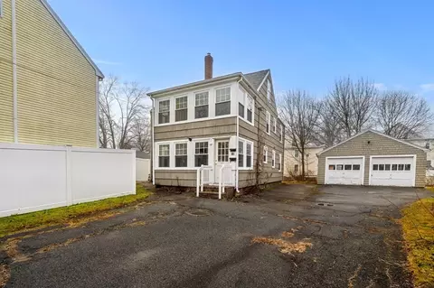26 2 Powow St # -1, Amesbury, MA 01913
