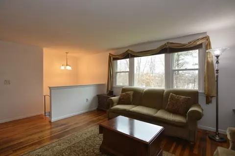 357 Singletary Ln, Framingham, MA 01702 photo 16