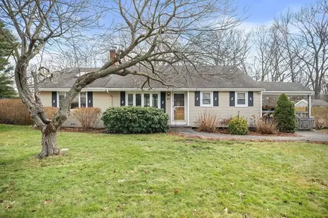 30 Belding Cir, Brockton, MA 02302