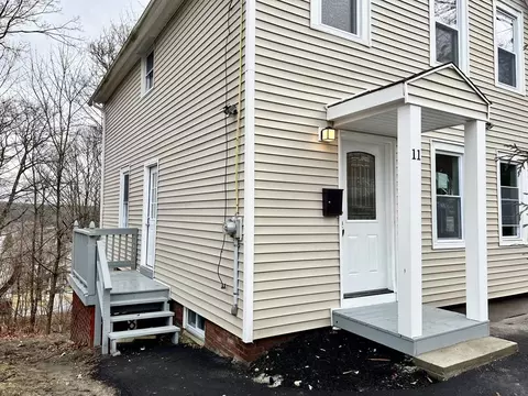 11 Stockholm St, Worcester, MA 01607 photo 3