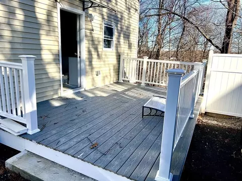 11 Stockholm St, Worcester, MA 01607 photo 6