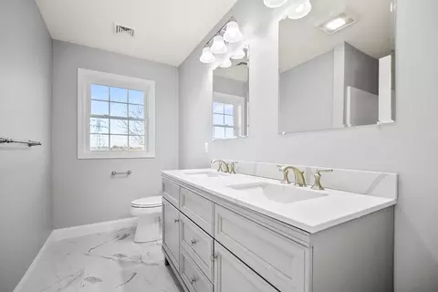81 Keeley St, Fall River, MA 02722 photo 11