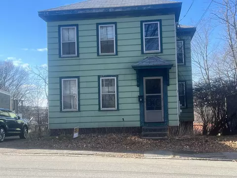 94 Laurel Ave, Haverhill, MA 01835
