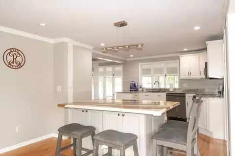 66 Hermitage Dr, Springfield, MA 01129 photo 12