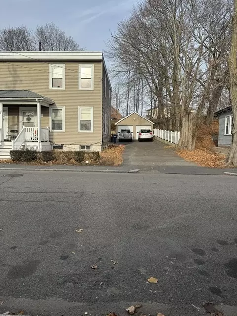 105-111 Business St #4, Boston, MA 02136