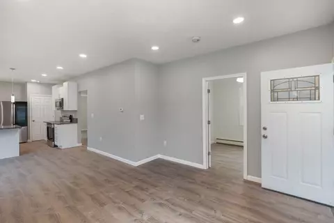 12 Marsh Ave, Worcester, MA 01605 photo 12