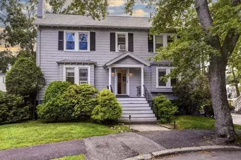 26-28 Normandy Rd, Newton, MA 02466
