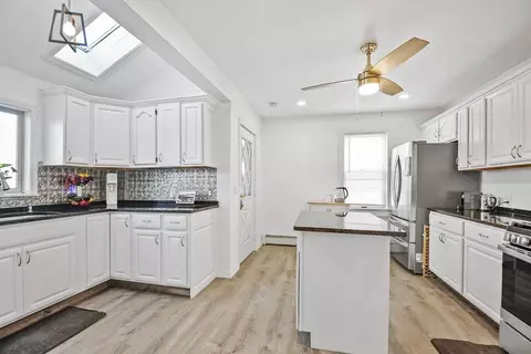 52 Birch St, Worcester, MA 01603 photo 11