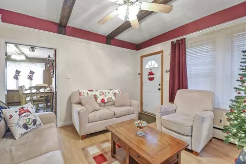 53 Chilmark St, Worcester, MA 01604 photo 5