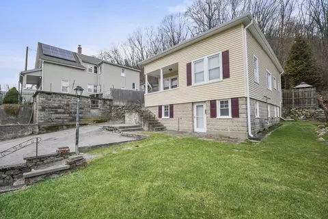 53 Chilmark St, Worcester, MA 01604 photo 2