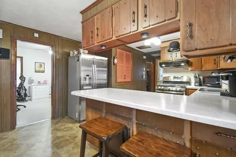 53 Chilmark St, Worcester, MA 01604 photo 9