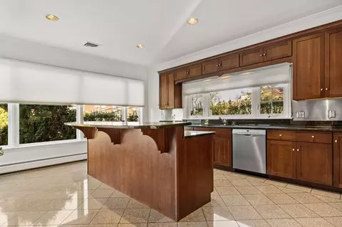 1710 Highland Ave, Fall River, MA 02720 photo 12