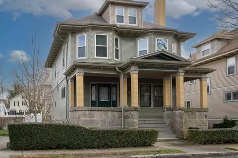 10 Hawthorn Ter, New Bedford, MA 02740